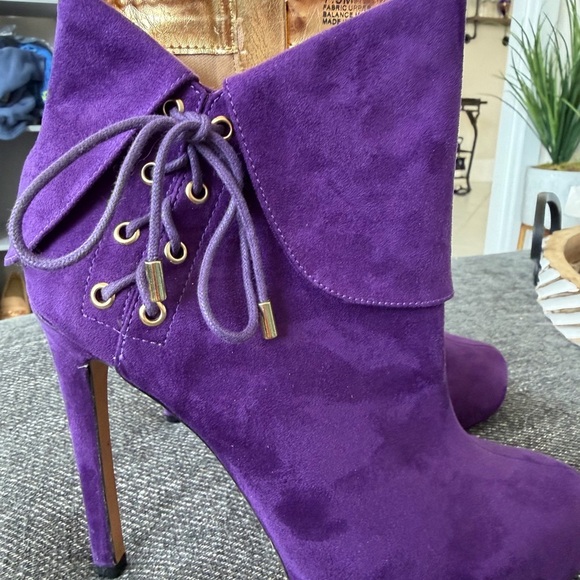 EUC Thalia Sodi Womens Ohlivia Lace Up Faux Suede Ankle Booties In PLUM Size 7.5 - Picture 2 of 15